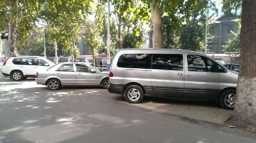 違章停車被拖壞，就該自認(rèn)倒霉？告訴車主如何獲得賠償